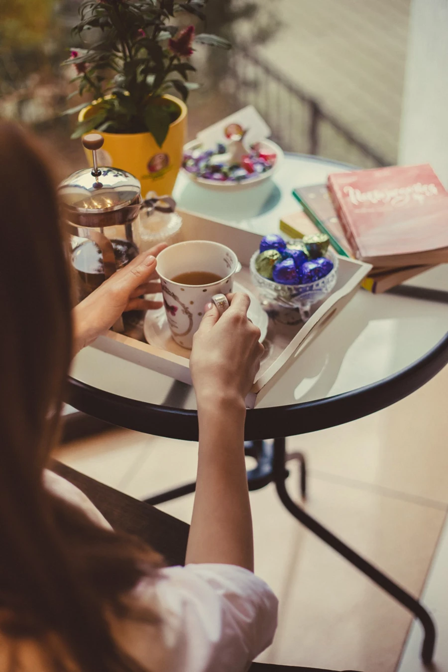 Kaffee und Tee für die Gäste des Studios Resnichniy Dom
